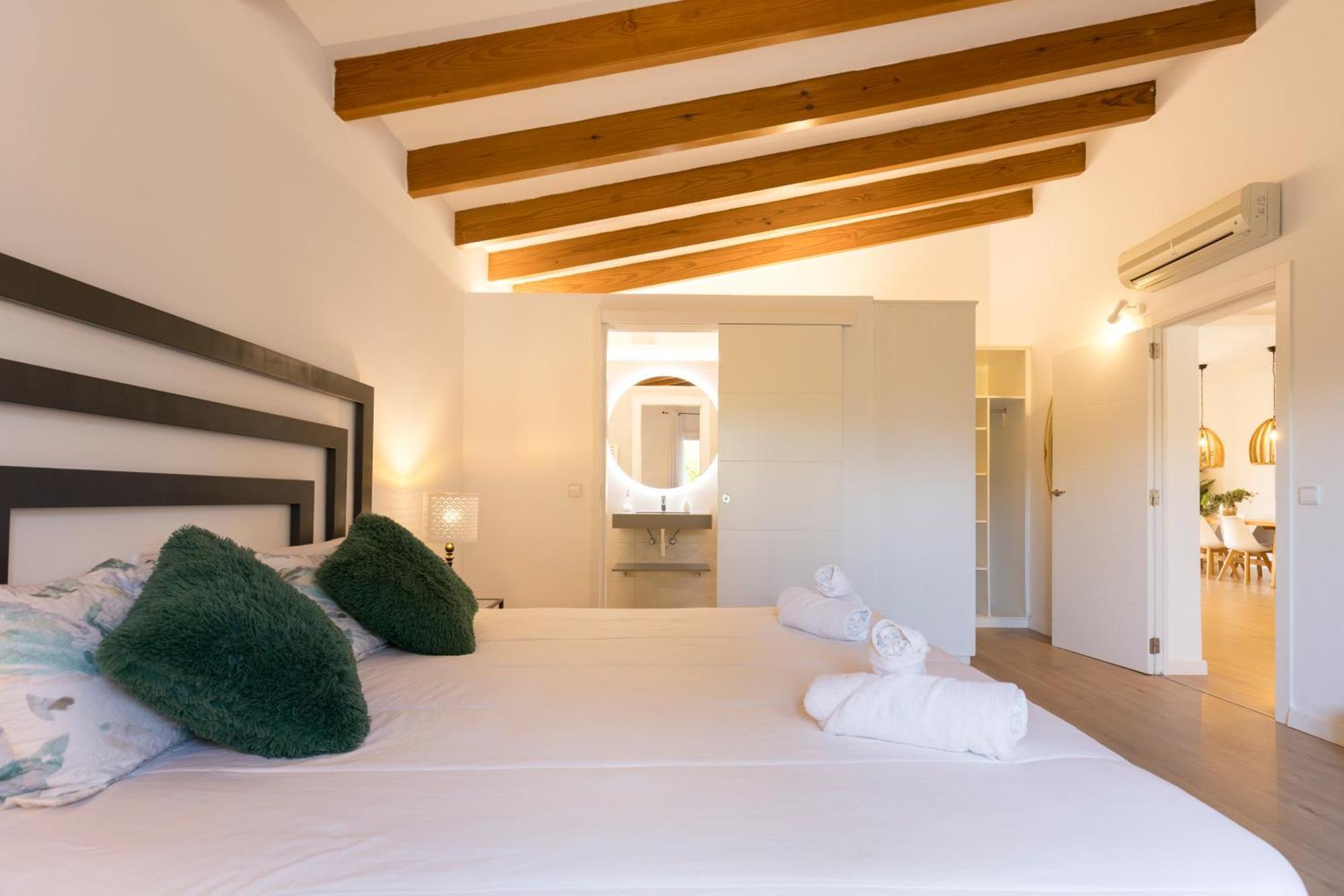 Villa Mestral Алькудия Экстерьер фото